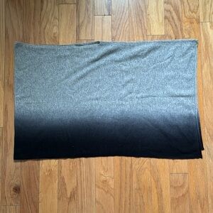 Peck & Peck Luxury Cashmere Poncho/Wrap Black/Gray
